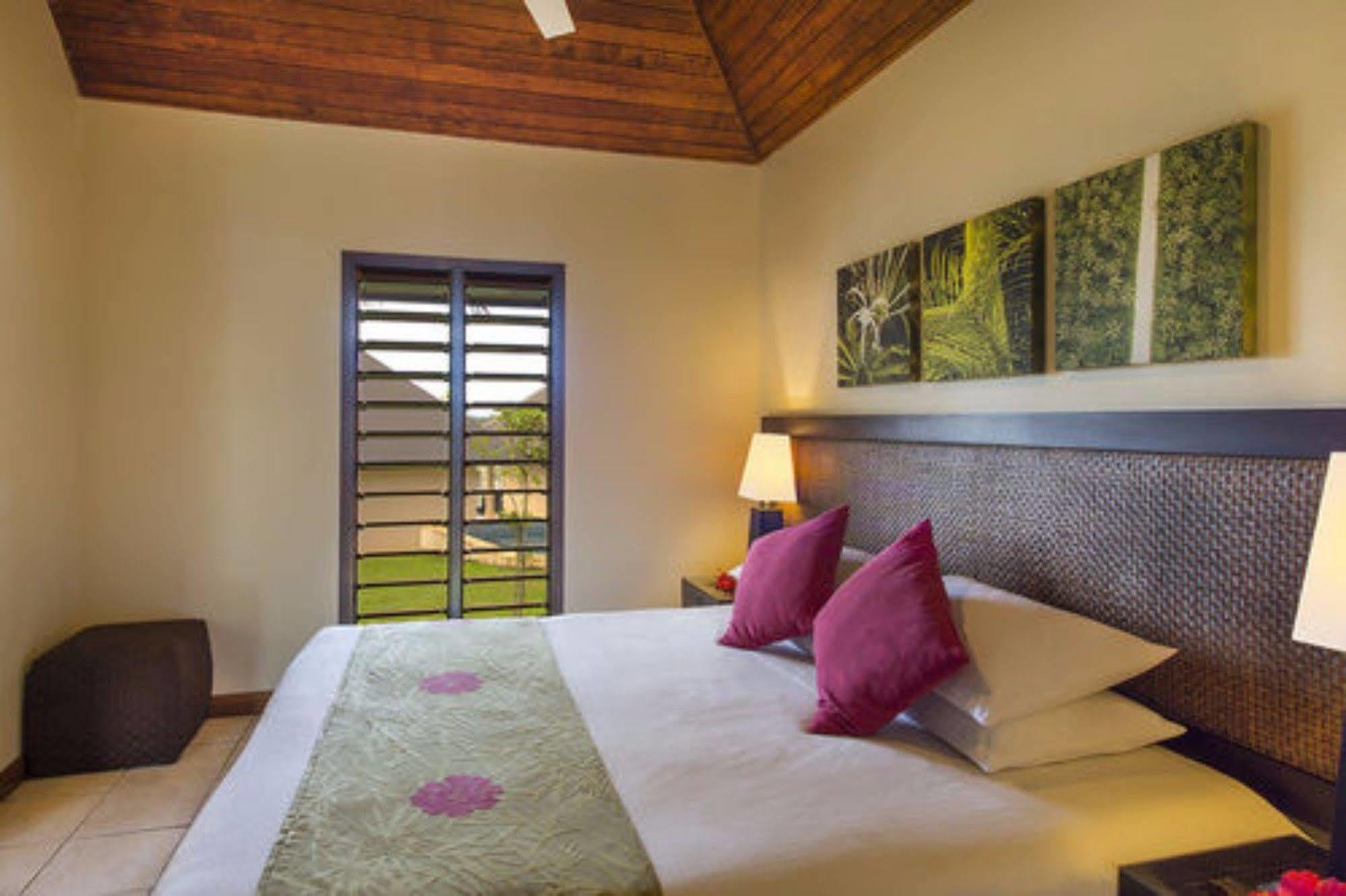 Mangoes Resort (Adults Only) Port-Vila Extérieur photo